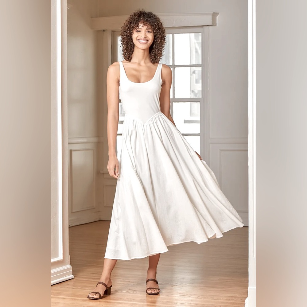 ISO Dance Into Your Heart White Scoop Neck Sleeveless Midi Dress